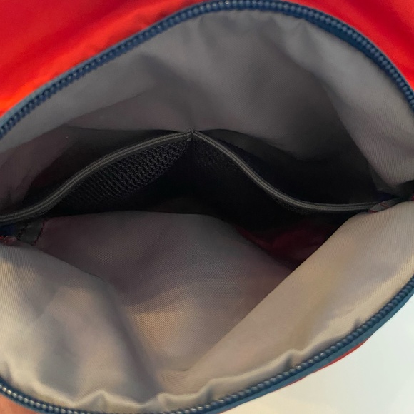 Red CamelBak Kids Scout Hydration Pack - Picture 5 of 12